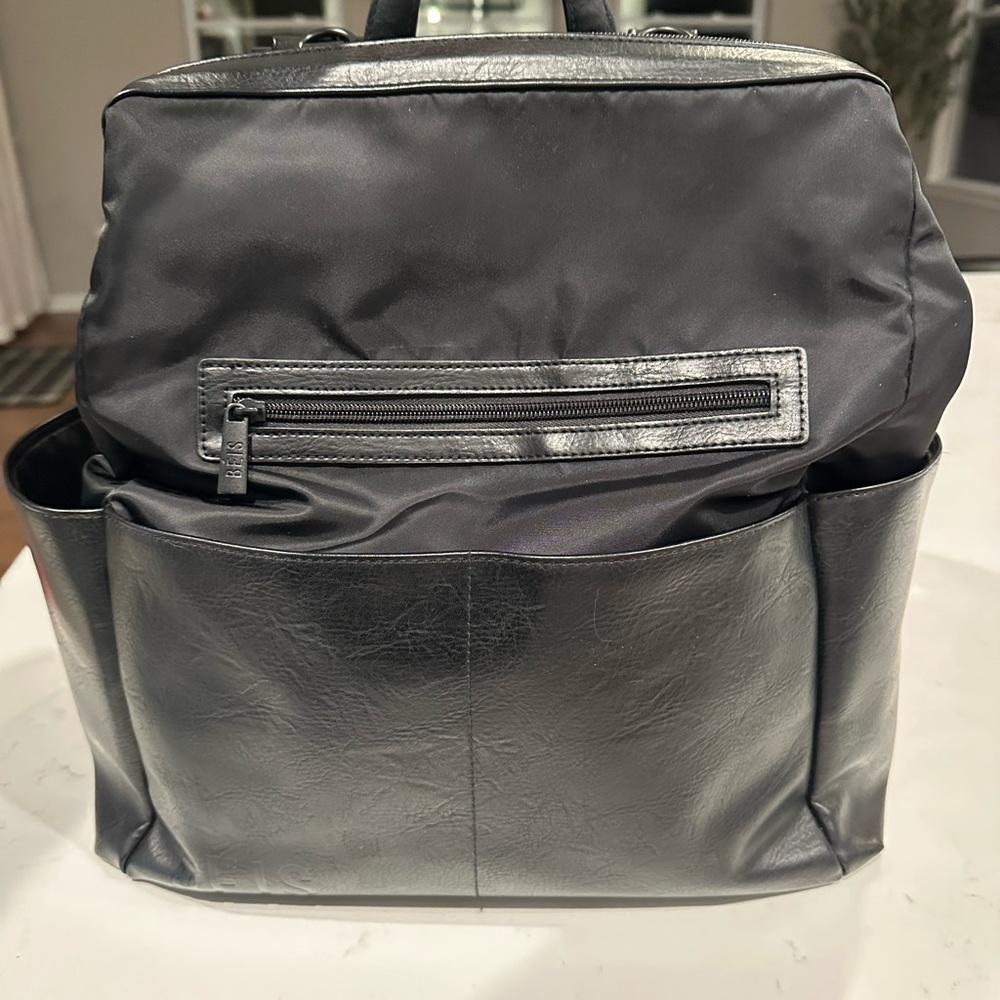 BEIS The Backpack Diaper Bag - Picture 2 of 7